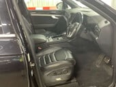 Volkswagen Touareg 3.0 Touareg V6 R-Line Tech TDI Auto 4WD 5dr 3
