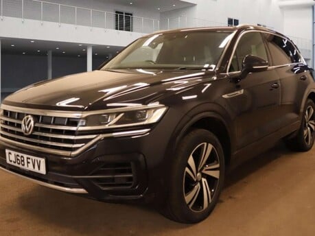 Volkswagen Touareg 3.0 Touareg V6 R-Line Tech TDI Auto 4WD 5dr 8