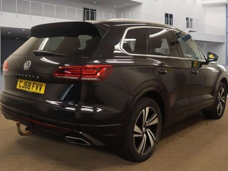 Volkswagen Touareg 3.0 Touareg V6 R-Line Tech TDI Auto 4WD 5dr 11