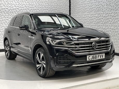 Volkswagen Touareg 3.0 Touareg V6 R-Line Tech TDI Auto 4WD 5dr