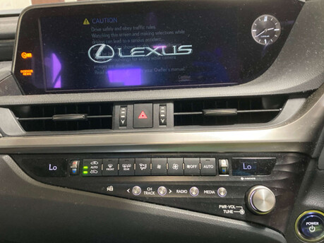 Lexus Es 2.5 ES 300h CVT 4dr 6