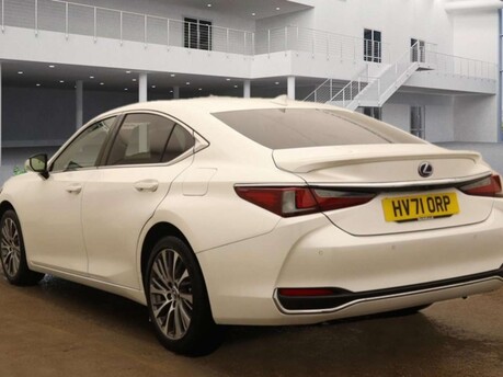 Lexus Es 2.5 ES 300h CVT 4dr 8