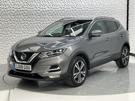 Nissan Qashqai 1.2 Qashqai N-Connecta DiG-T CVT 5dr 3