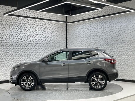Nissan Qashqai 1.2 Qashqai N-Connecta DiG-T CVT 5dr 4