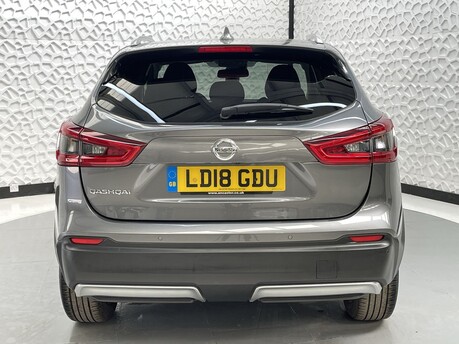 Nissan Qashqai 1.2 Qashqai N-Connecta DiG-T CVT 5dr 6