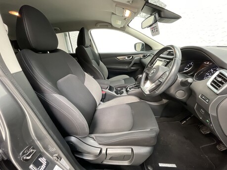 Nissan Qashqai 1.2 Qashqai N-Connecta DiG-T CVT 5dr 9
