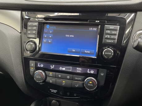 Nissan Qashqai 1.2 Qashqai N-Connecta DiG-T CVT 5dr 23