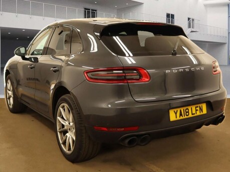 Porsche Macan 2.0 Macan Semi-Auto 4WD 5dr 10