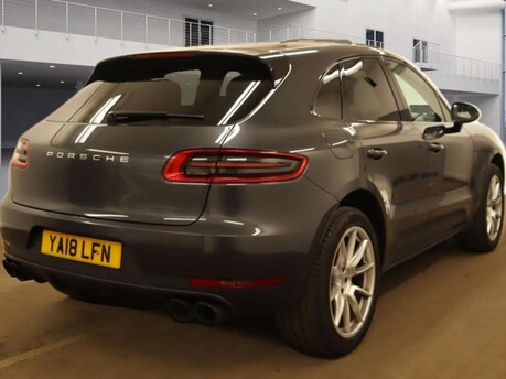 Porsche Macan 2.0 Macan Semi-Auto 4WD 5dr 12