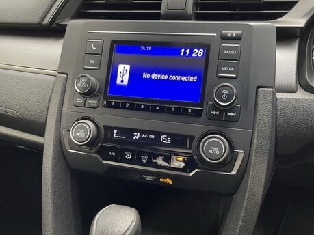 Honda Civic 1.0 VTEC Turbo SE CVT Euro 6 (s/s) 5dr 23