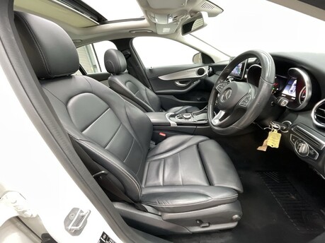 Mercedes-Benz C Class 2.1 C 220 Sport D Auto 4dr 9