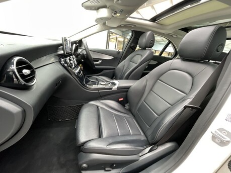 Mercedes-Benz C Class 2.1 C 220 Sport D Auto 4dr 12