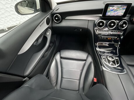 Mercedes-Benz C Class 2.1 C 220 Sport D Auto 4dr 15