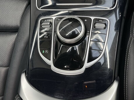 Mercedes-Benz C Class 2.1 C 220 Sport D Auto 4dr 32