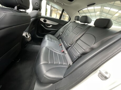 Mercedes-Benz C Class 2.1 C 220 Sport D Auto 4dr 35