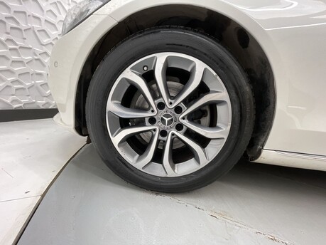 Mercedes-Benz C Class 2.1 C 220 Sport D Auto 4dr 41