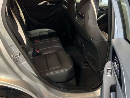 Infiniti Q30 2.1 Q30 Sport Tech D AWD Auto 4WD 5dr 4