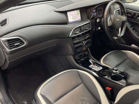 Infiniti Q30 2.1 Q30 Sport Tech D AWD Auto 4WD 5dr 17
