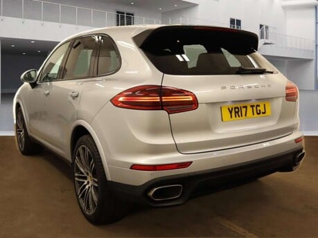 Porsche Cayenne 3.0 Cayenne D Platinum Edition V6 Tiptronic S A 4WD 5dr 9