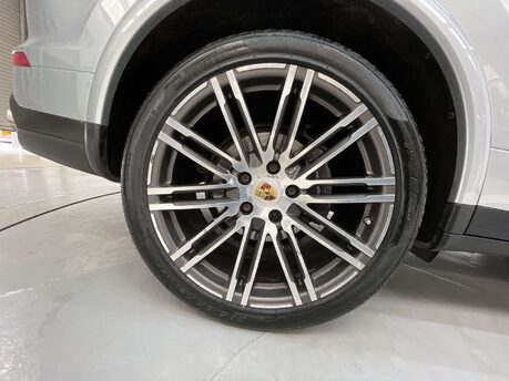 Porsche Cayenne 3.0 Cayenne D Platinum Edition V6 Tiptronic S A 4WD 5dr 48