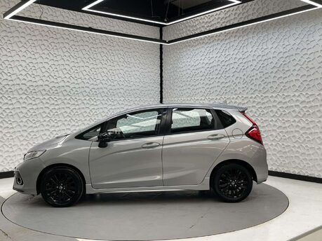 Honda Jazz 1.5 Jazz Sport Navi i-VTec 5dr 18