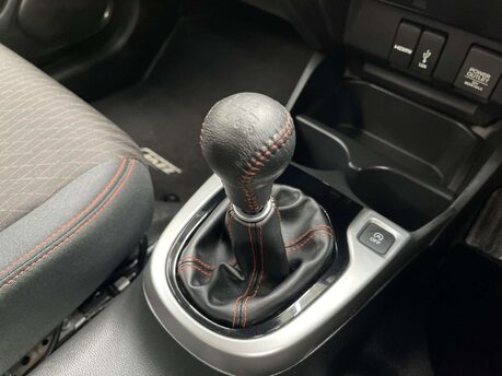 Honda Jazz 1.5 Jazz Sport Navi i-VTec 5dr 35