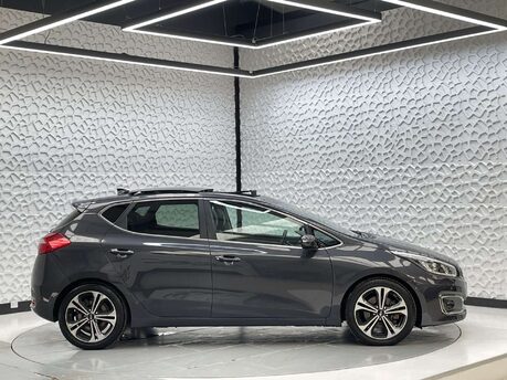 Kia Ceed 1.6 Ceed 4 ISG CRDi 5dr 4