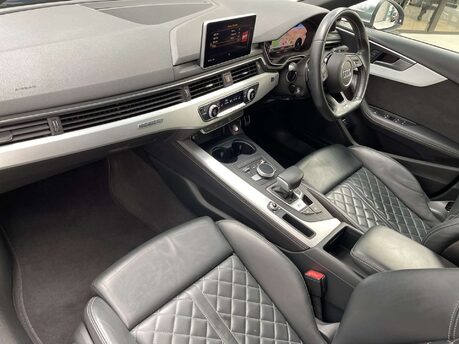 Audi A4 3.0 S4 TFSI Quattro Auto 4WD 4dr 27