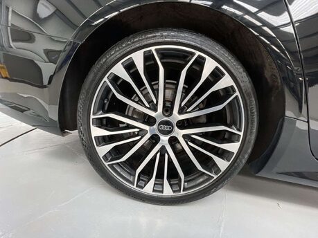 Audi A6 2.0 A6 Black Edition TDI Quattro Semi-Auto 4WD 5dr 9