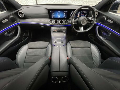 Mercedes-Benz E Class 2.0 E 300 AMG Line de Auto 5dr 32