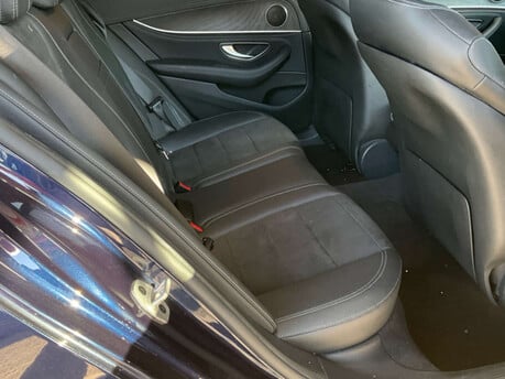 Mercedes-Benz E Class 2.0 E 300 AMG Line de Auto 5dr 4