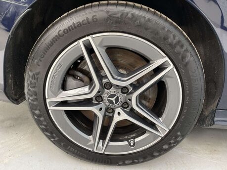 Mercedes-Benz E Class 2.0 E 300 AMG Line de Auto 5dr 49