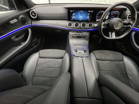 Mercedes-Benz E Class 2.0 E 300 AMG Line de Auto 5dr 31