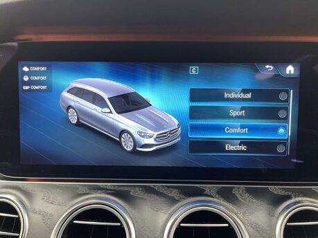 Mercedes-Benz E Class 2.0 E 300 AMG Line de Auto 5dr 25
