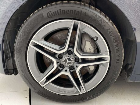 Mercedes-Benz E Class 2.0 E 300 AMG Line de Auto 5dr 47
