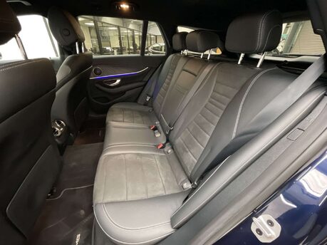 Mercedes-Benz E Class 2.0 E 300 AMG Line de Auto 5dr 42