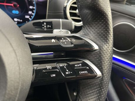 Mercedes-Benz E Class 2.0 E 300 AMG Line de Auto 5dr 35