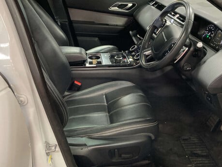 Land Rover Range Rover Velar 2.0 Range Rover Velar R-Dynamic S D240 Auto 4WD 5dr 3
