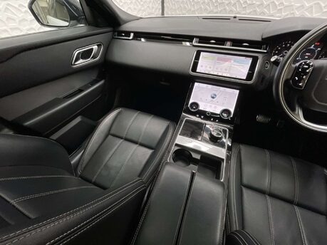Land Rover Range Rover Velar 2.0 Range Rover Velar R-Dynamic S D240 Auto 4WD 5dr 31