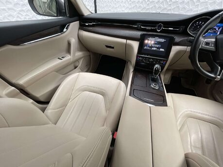 Maserati Quattroporte 3.0 Quattroporte S Auto 4dr 29