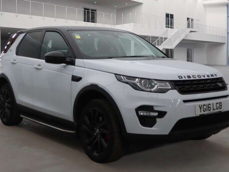 Land Rover Discovery Sport 2.0 Discovery Sport Black HSE TD4 Auto 4WD 5dr