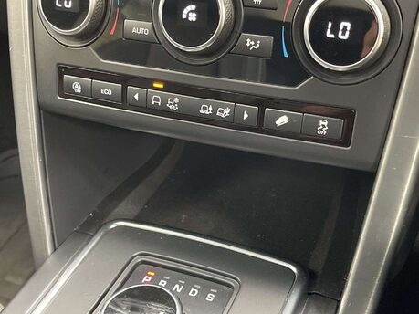 Land Rover Discovery Sport 2.0 Discovery Sport Landmark TD4 Auto 4WD 5dr 36