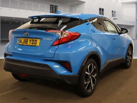 Toyota C-HR 1.8 C-HR Design HEV CVT 5dr 10