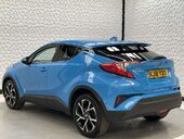Toyota C-HR 1.8 C-HR Design HEV CVT 5dr 3