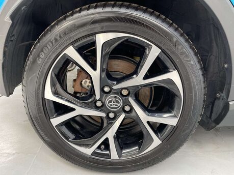 Toyota C-HR 1.8 C-HR Design HEV CVT 5dr 9