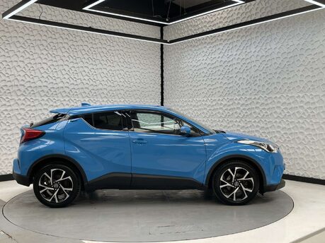 Toyota C-HR 1.8 C-HR Design HEV CVT 5dr 18