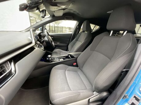 Toyota C-HR 1.8 C-HR Design HEV CVT 5dr 25
