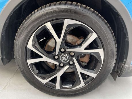 Toyota C-HR 1.8 C-HR Design HEV CVT 5dr 45