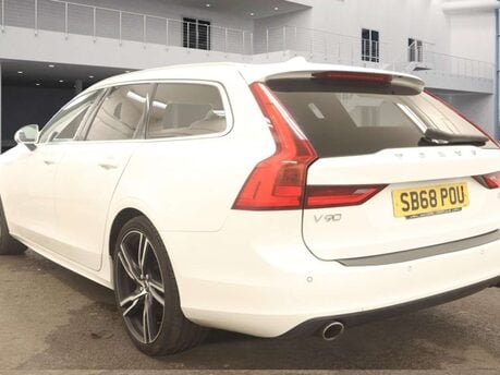 Volvo V90 2.0 V90 Momentum D4 Auto 5dr 9