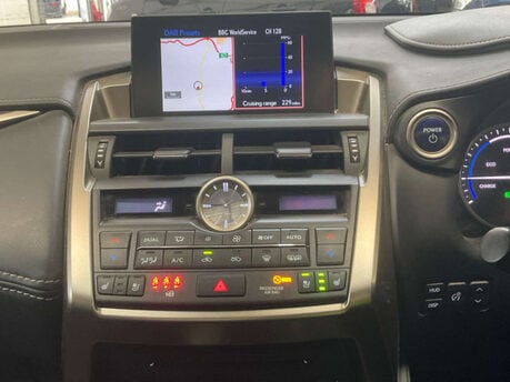 Lexus NX 2.5 NX 300h Premier CVT 4WD 5dr 6